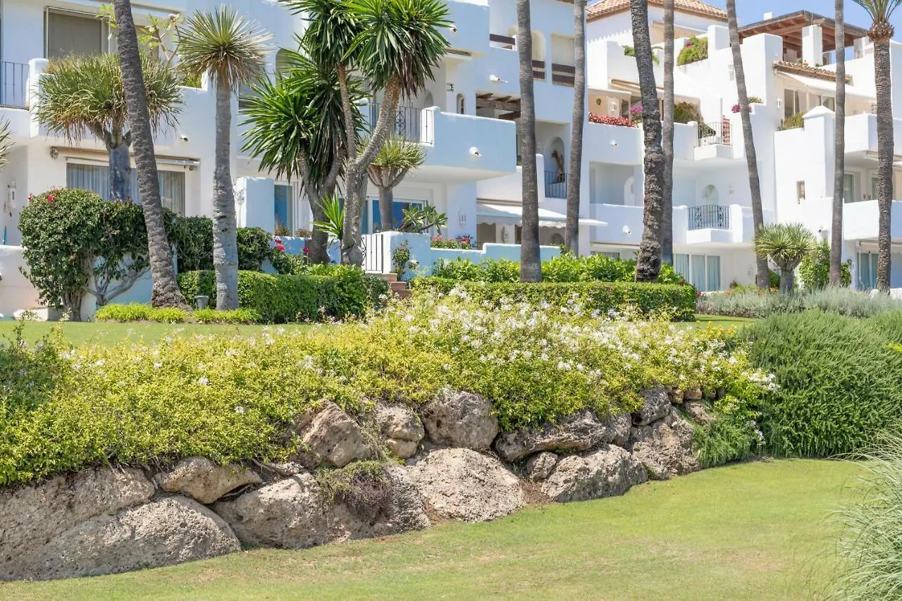 Hanami Alcazaba Beach Front Sea View Estepona 0*,  Espanha